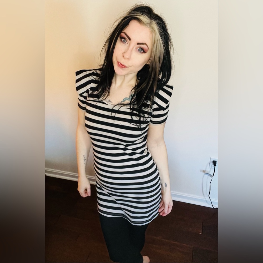 City Streets Striped Tunic size Small.